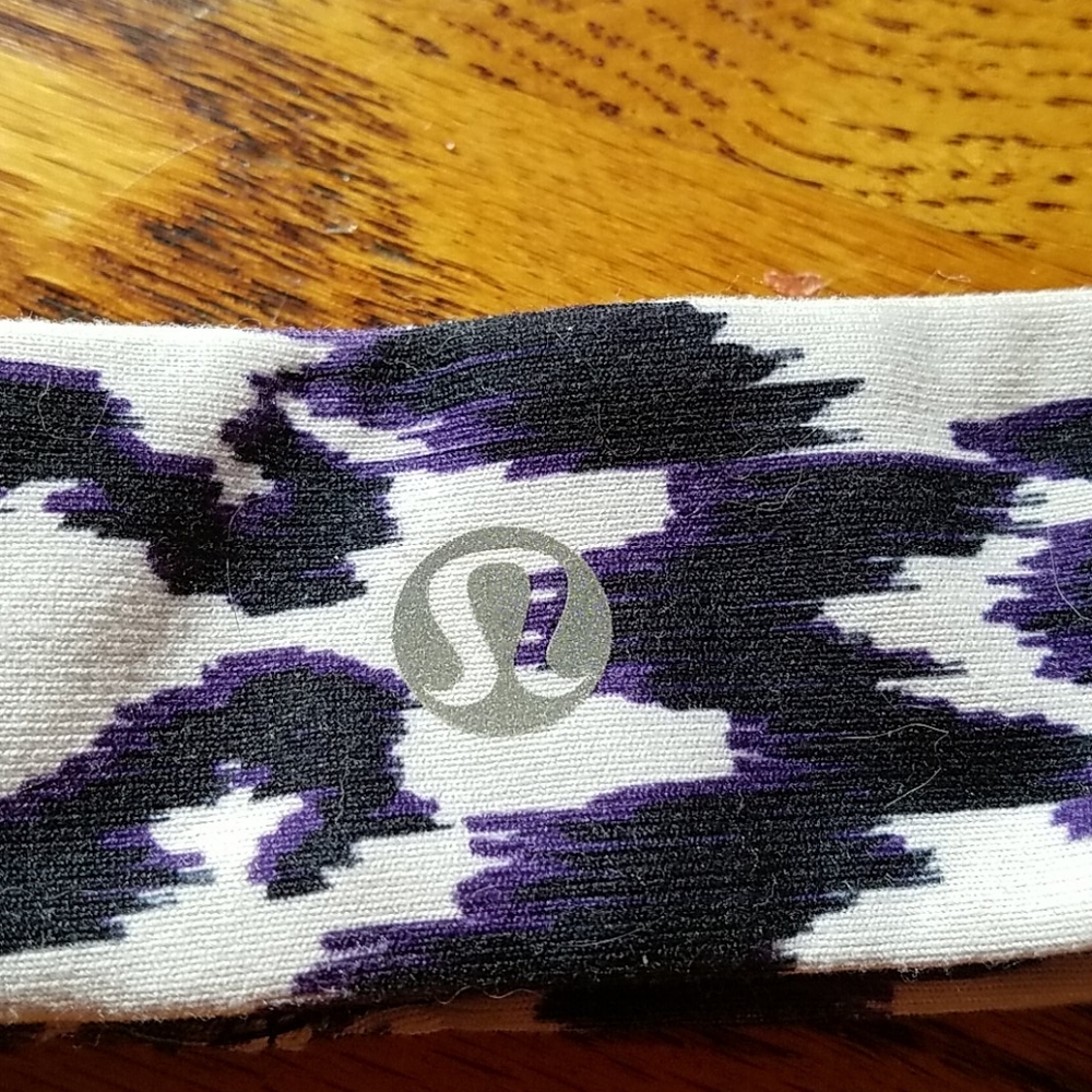 Lululemon headband - Picture 2 of 3